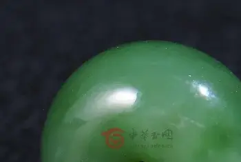 同是碧玉，和田碧玉与俄碧到底有啥区别？(玉石知识)