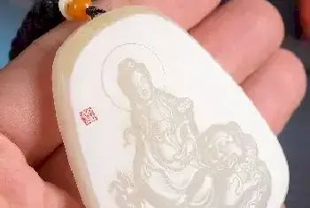 如何区别硬玉和软玉的不同？(玉石资料)